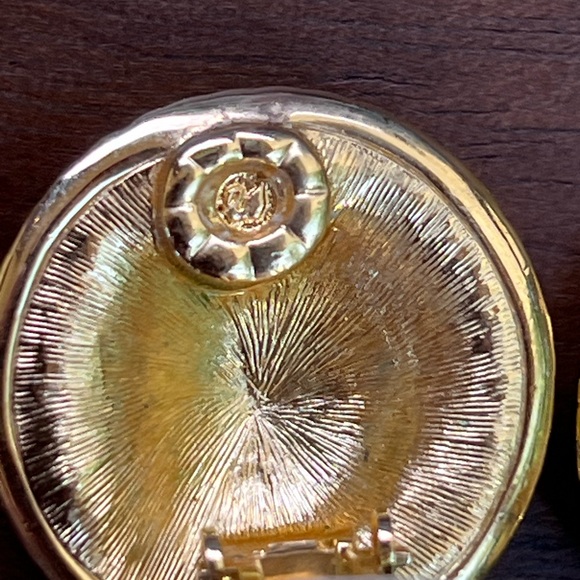 Swarovski Vintage Clip Earrings. - Picture 5 of 5